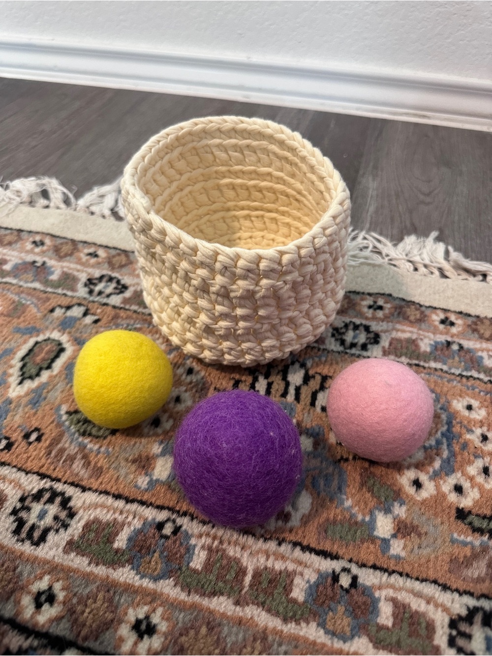 Lovevery Treasure Basket & Felt Ball Set